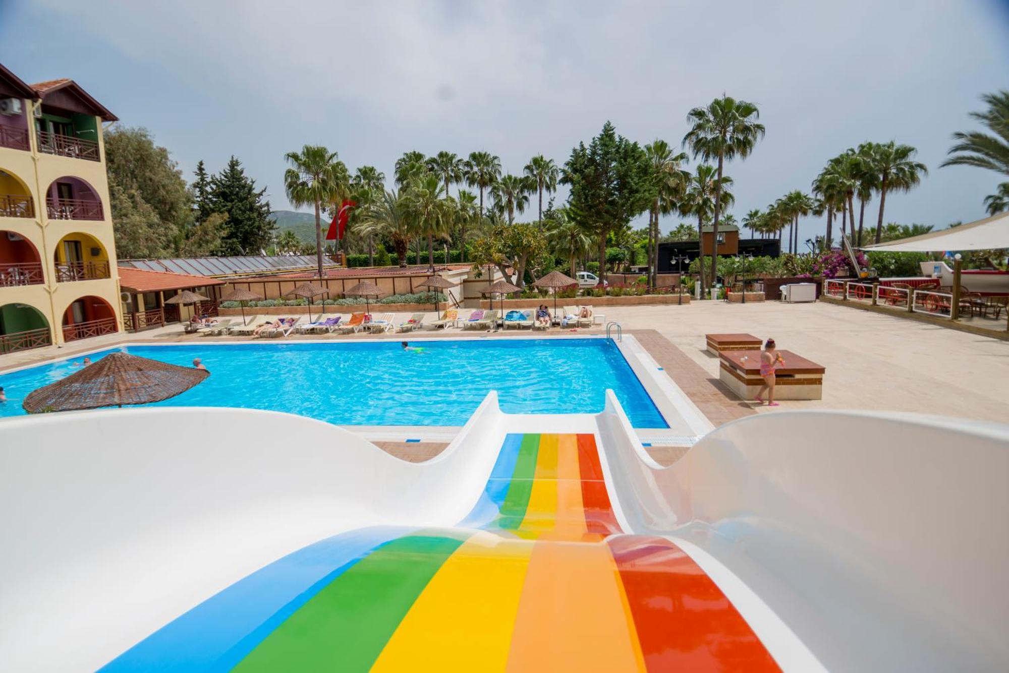 Club Tropical Beach Hotel Toslak Exterior photo